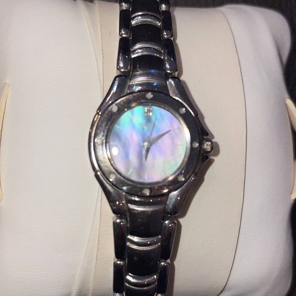 Seiko women’s watch in stainless steel with diamond accent on face
